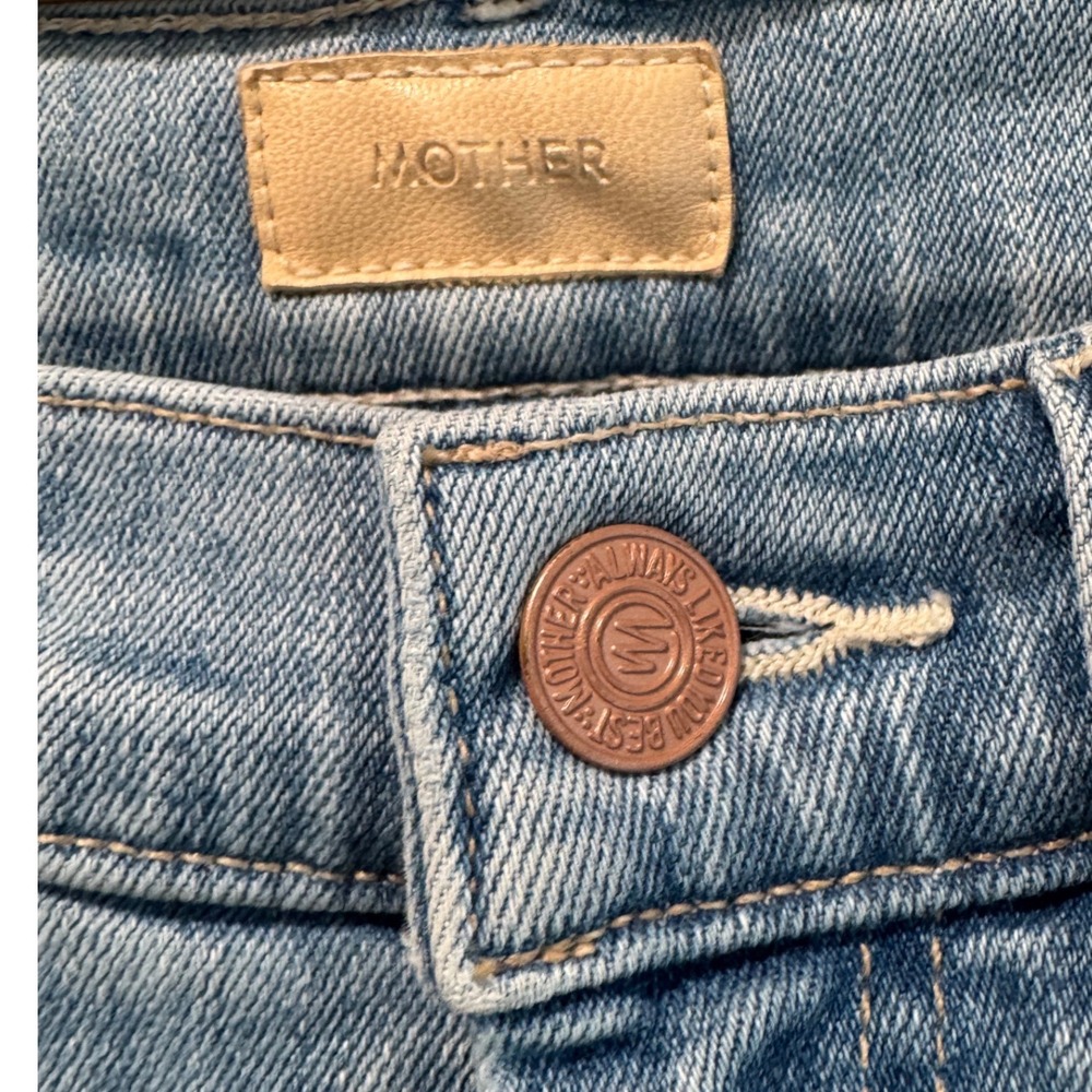 Mother The Weekender Fray Dreamer Blue Distressed Mid Rise Flare Jeans Womens 25 - Picture 6 of 9